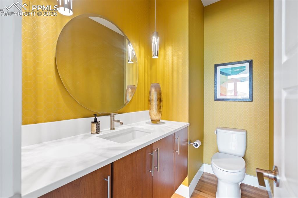 Image 13 of 47: Bathroom