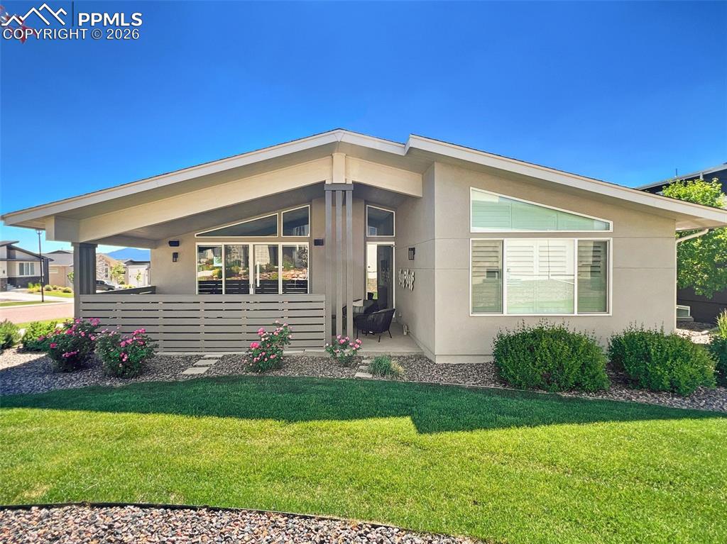 Image 46 of 47: Front of Structure