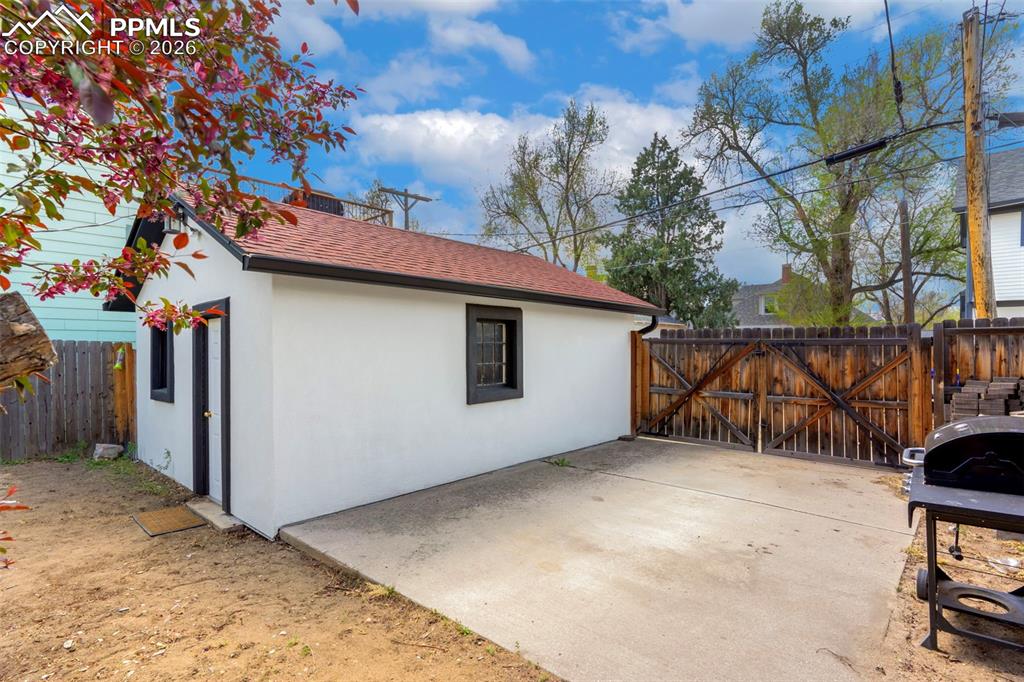 Image 37 of 45: Side of Structure