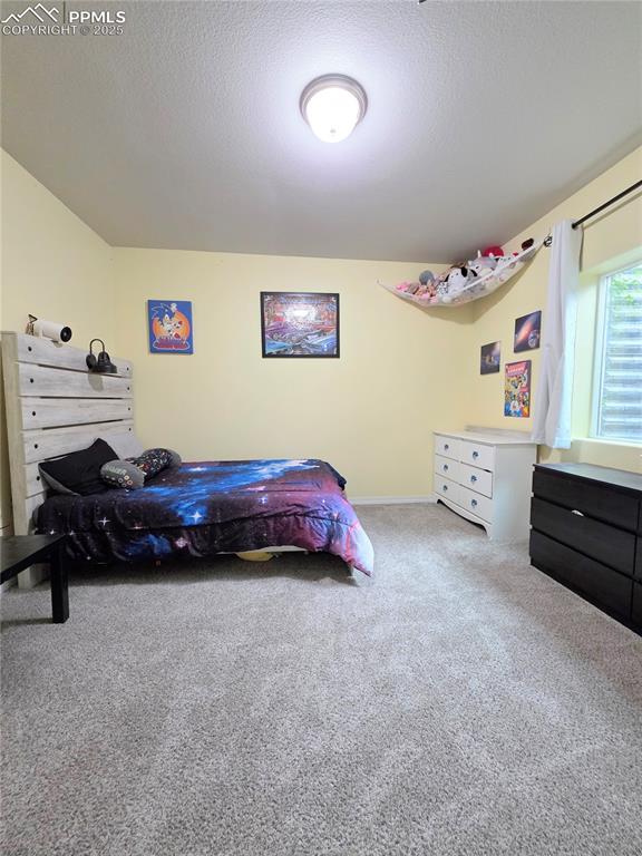 Image 32 of 45: Bedroom