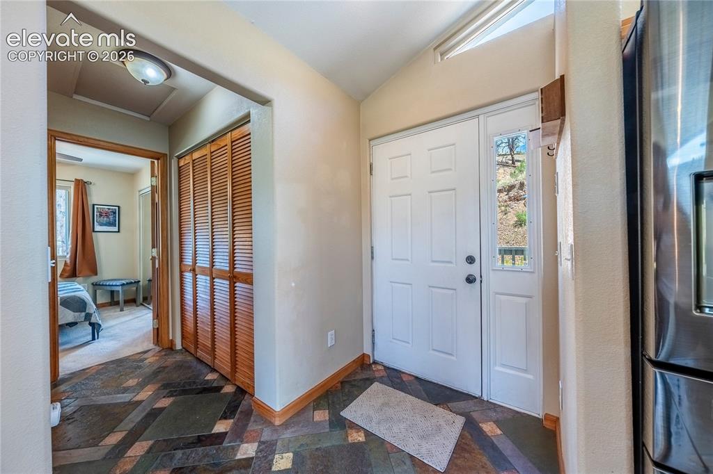 Image 14 of 48: Entry
