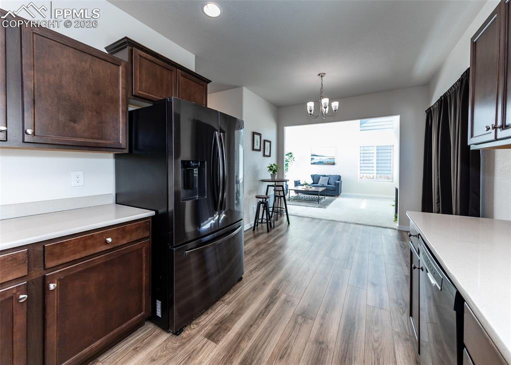 Image 12 of 45: Kitchen