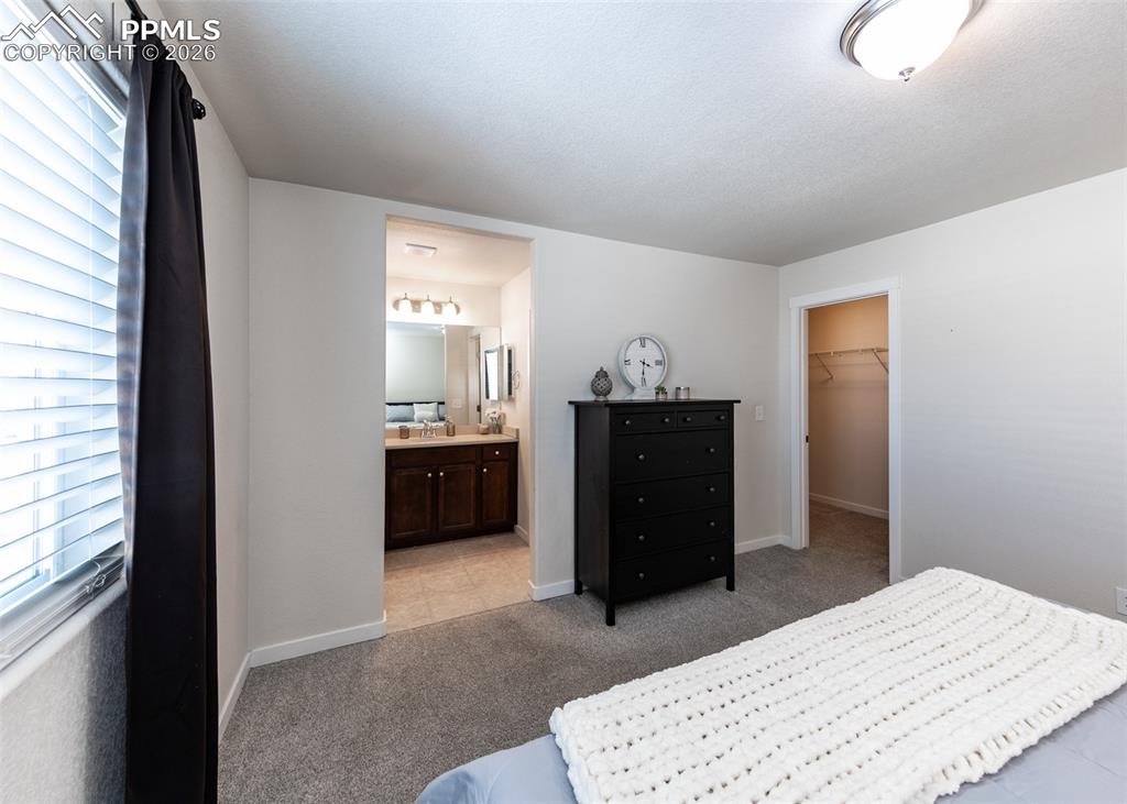 Image 27 of 45: Bedroom