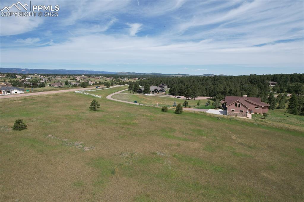 Image 13 of 29: Drone / aerial view