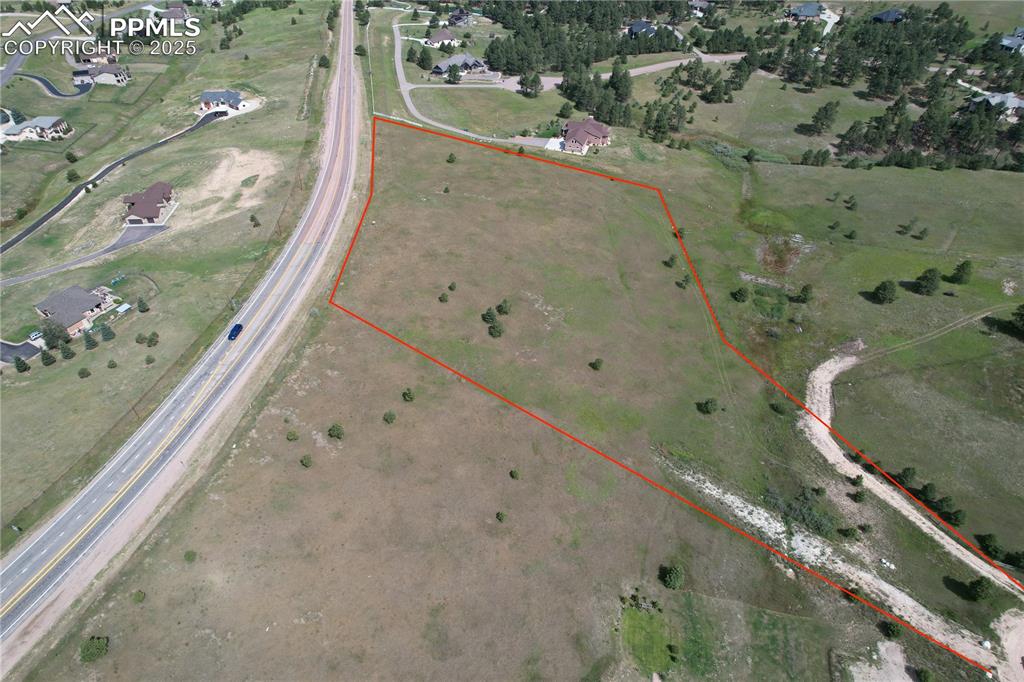 Image 6 of 29: Property Lines are approximate and not a survey