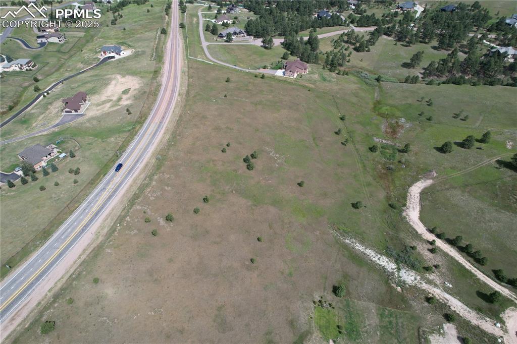 Image 7 of 29: View of property location