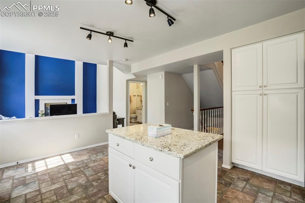 Image 12 of 43: Kitchen