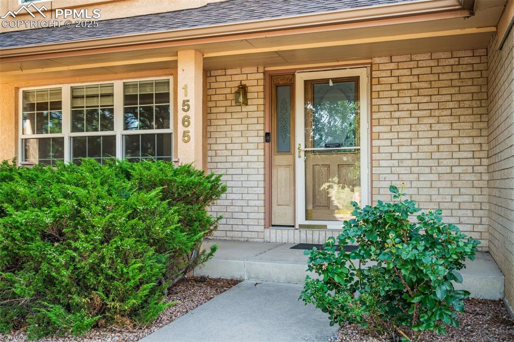 Image 2 of 43: Entry