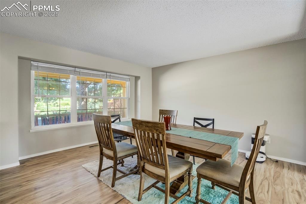 Image 4 of 43: Dining Area