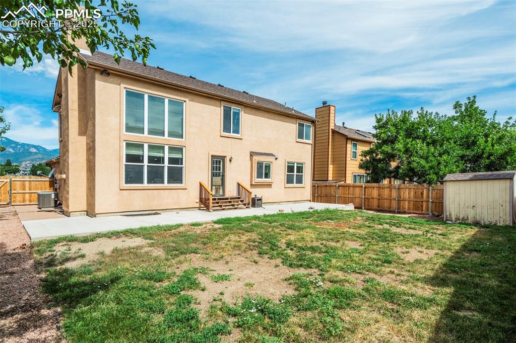 Image 40 of 43: Back of Structure