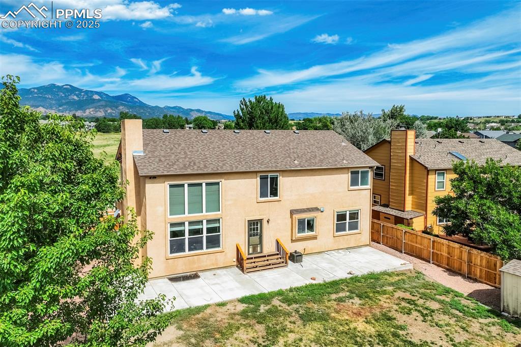 Image 41 of 43: Back of Structure