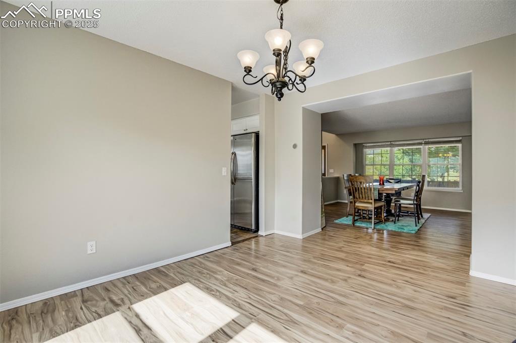 Image 7 of 43: Dining Area