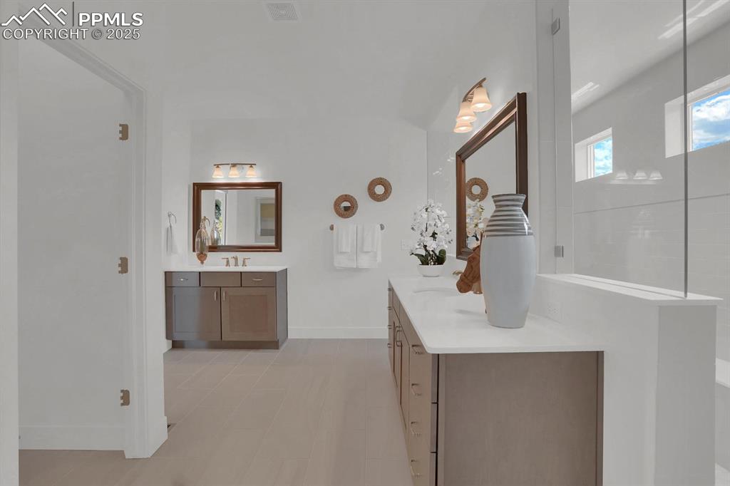 Image 18 of 31: Same floorplan, different house to provide visual