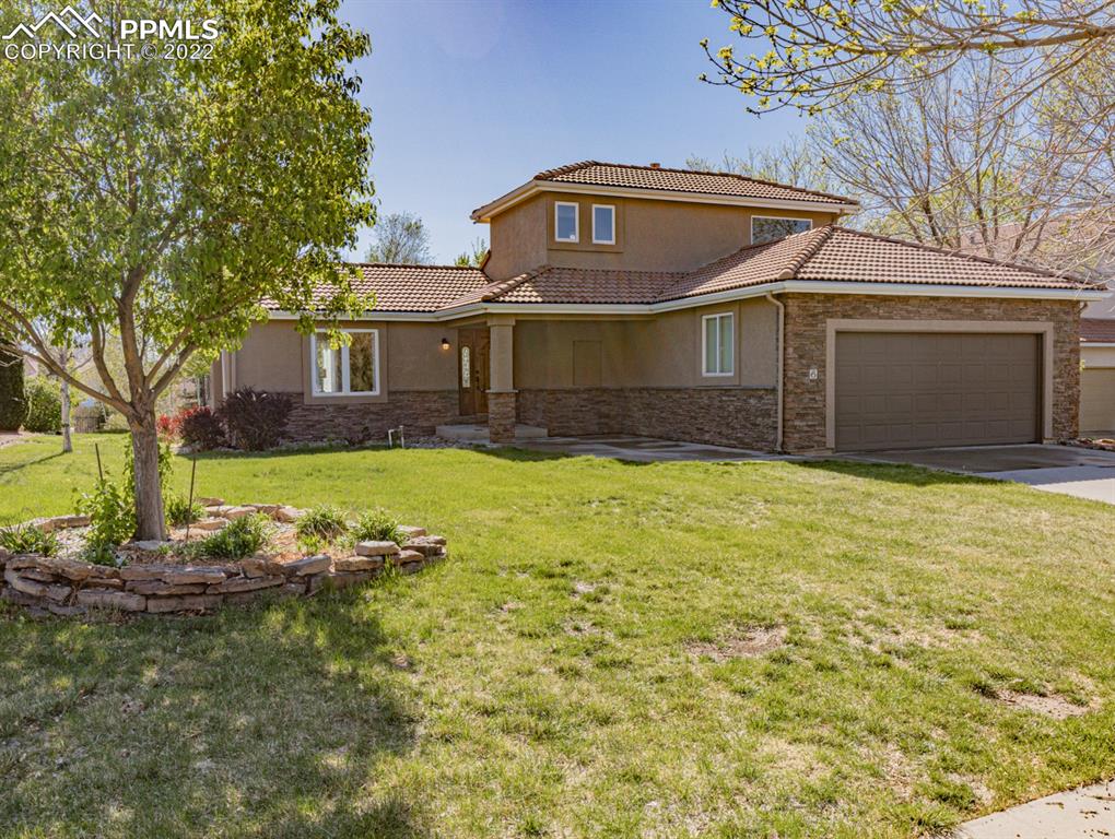 Listing 9933982, Image 1 of 35