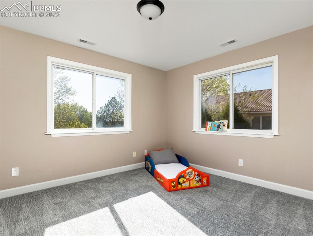 Listing 9933982, Image 27 of 35