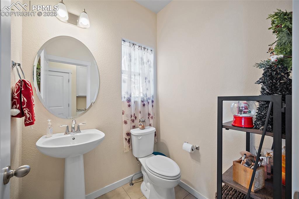 Image 12 of 39: Bathroom