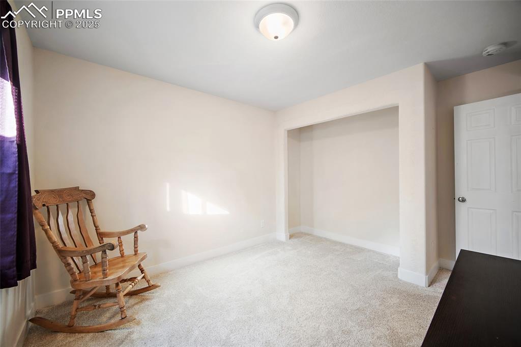 Image 29 of 39: Sitting Room