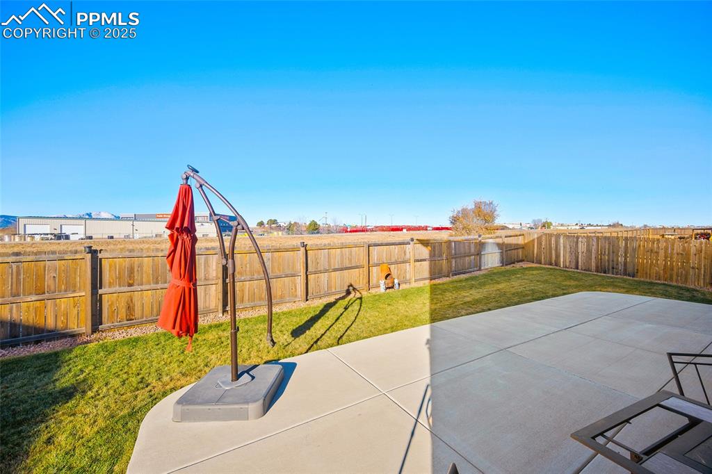 Image 35 of 39: Patio