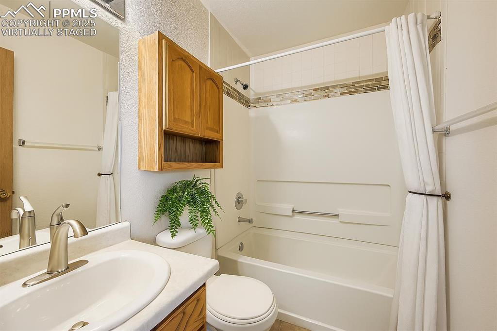 Image 24 of 44: Virtually Staged