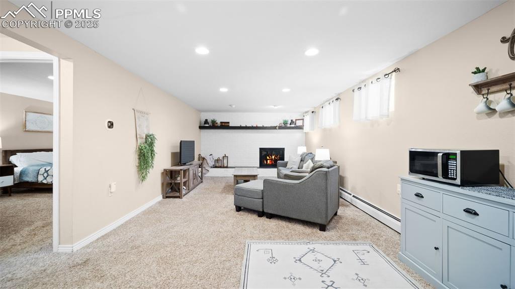 Image 23 of 37: Living Room