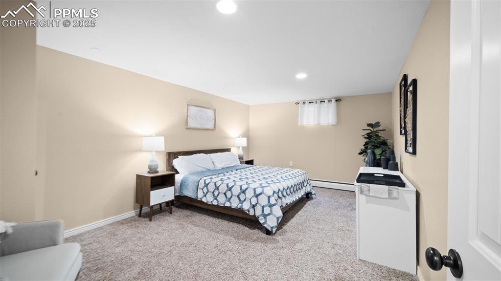 Image 25 of 37: Bedroom