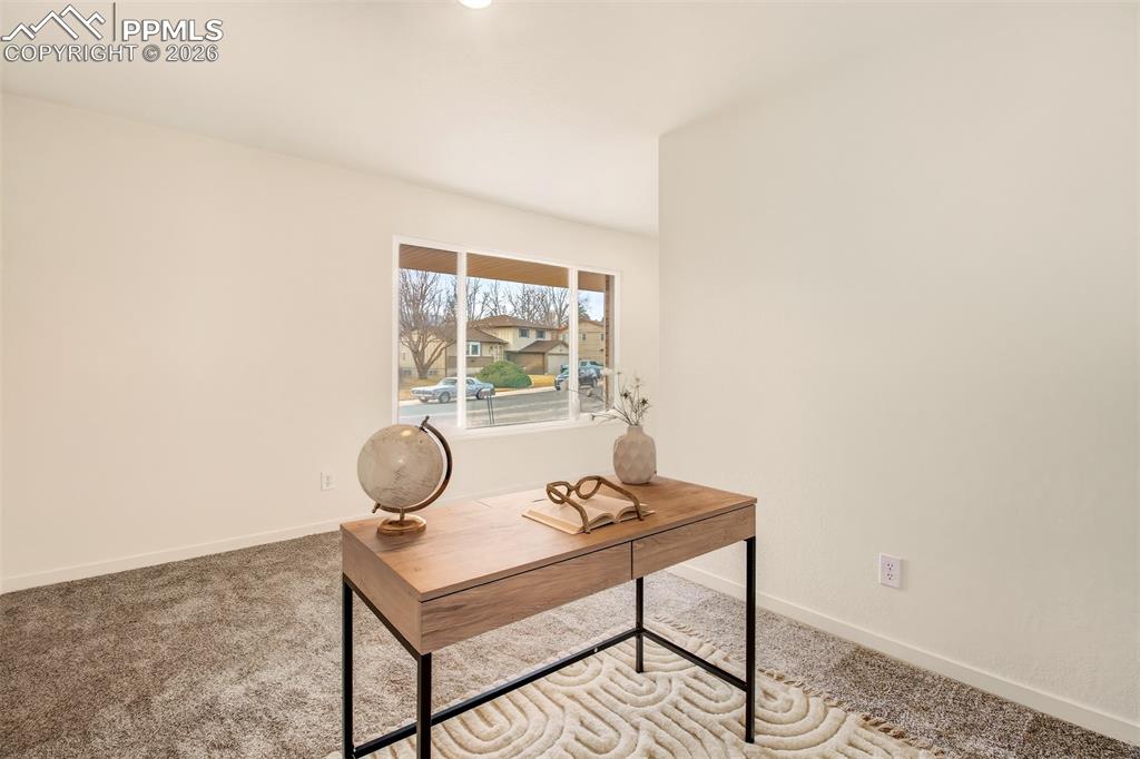 Image 13 of 32: Office