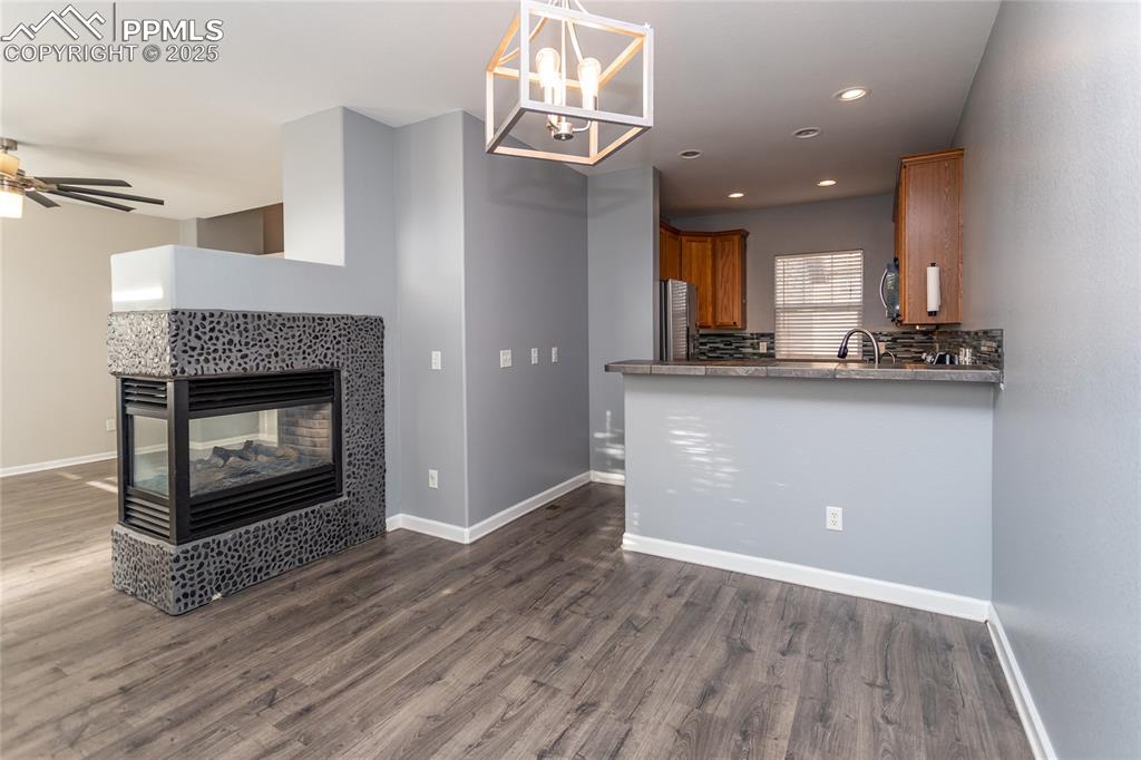 Image 10 of 35: Dining Room