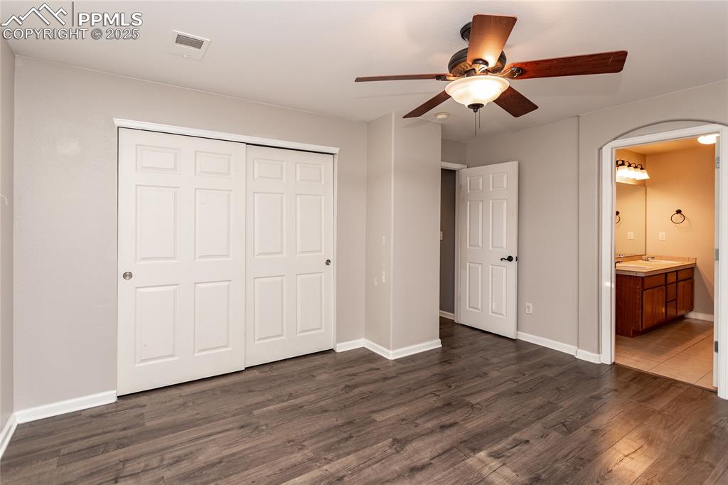 Image 20 of 35: Master Bedroom