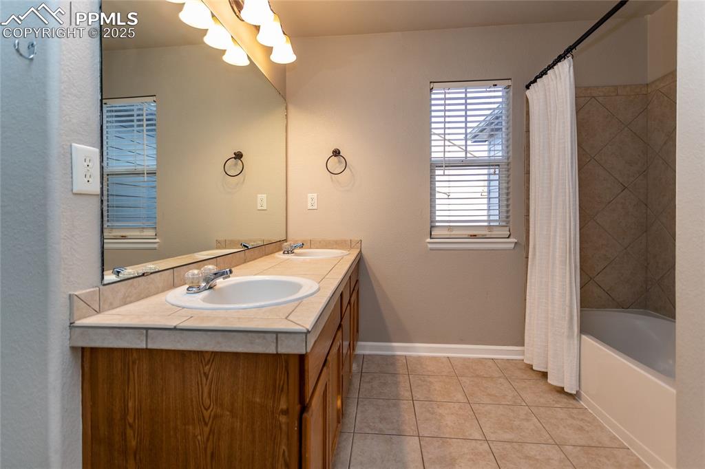 Image 22 of 35: Master Bathroom