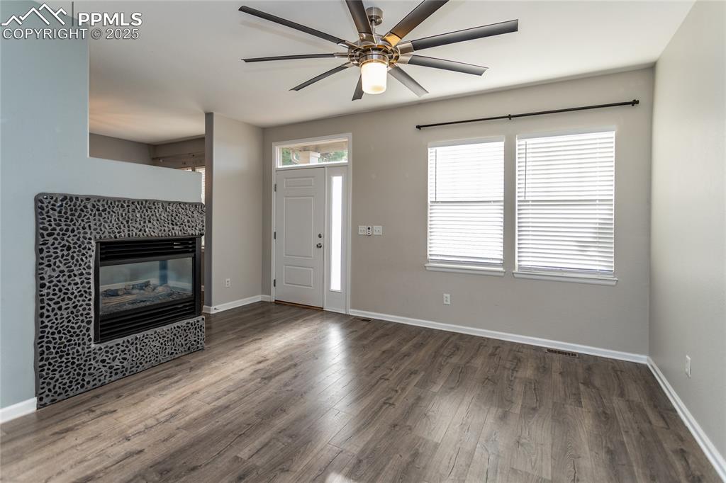 Image 8 of 35: Living Room