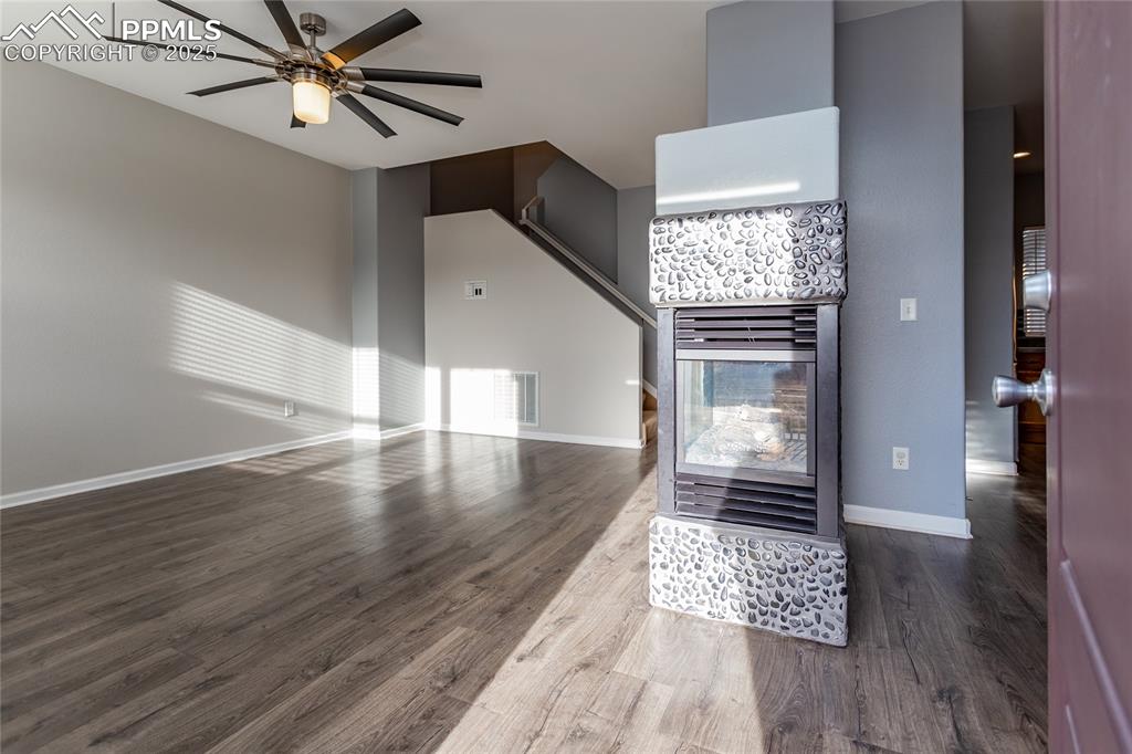 Image 9 of 35: Living Room