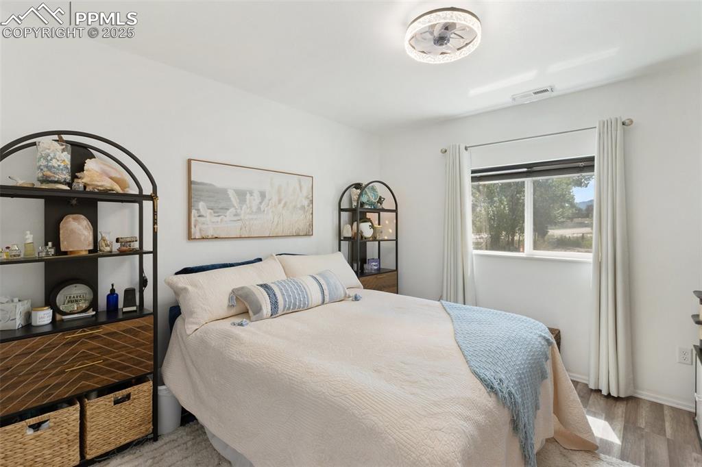 Image 23 of 39: Unit A