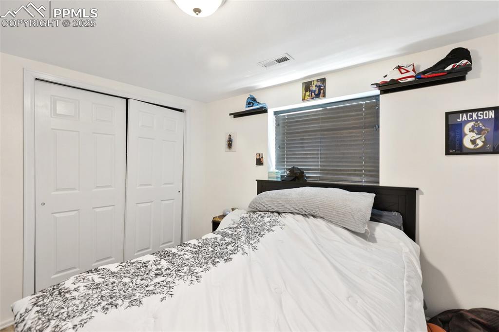 Image 29 of 39: Unit B