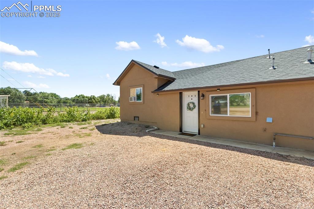 Image 7 of 39: Front of Structure