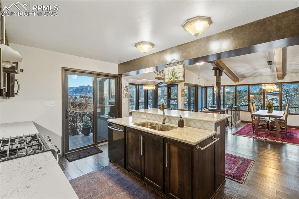 Image 13 of 46: Kitchen