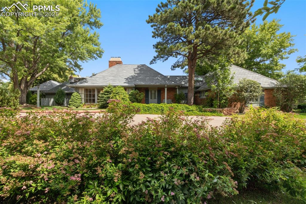 Image 2 of 40: Front of Structure