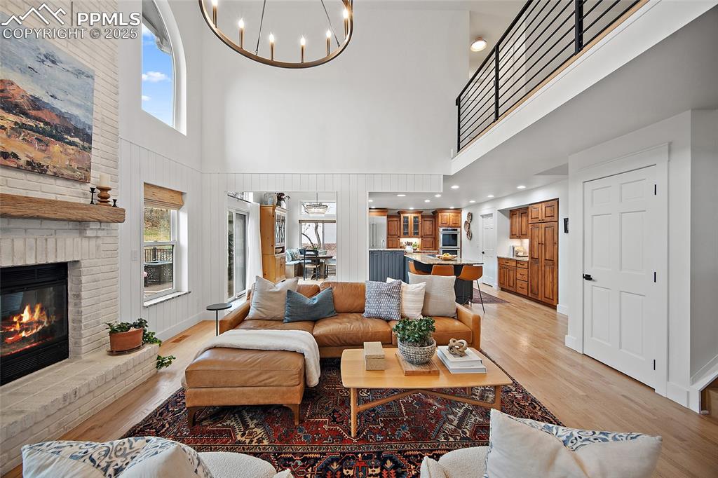 Image 12 of 50: Living Room