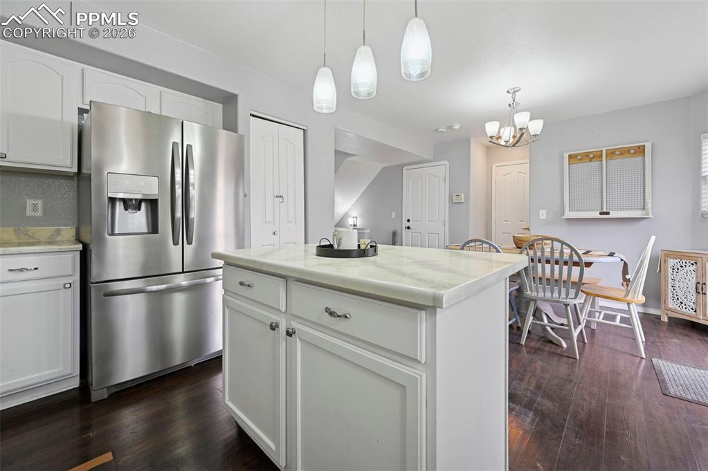 Image 12 of 30: Kitchen