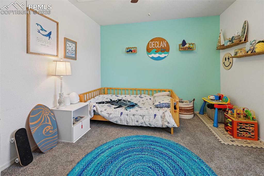 Image 19 of 30: Bedroom