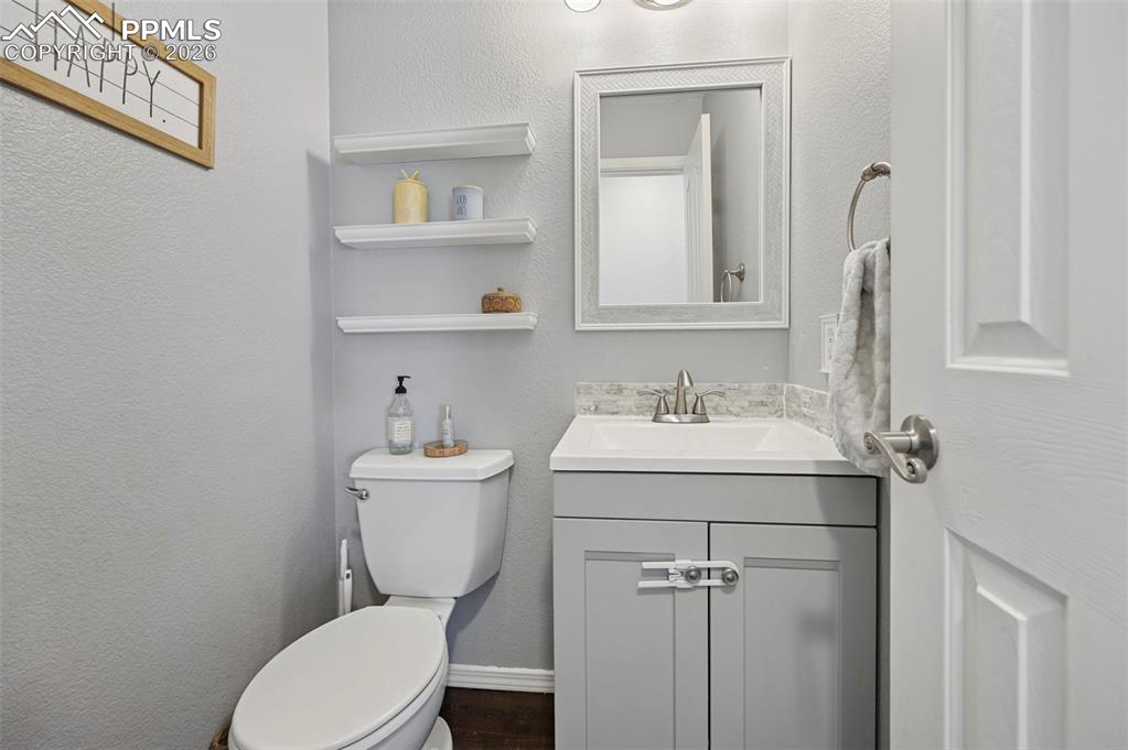 Image 9 of 30: Bathroom