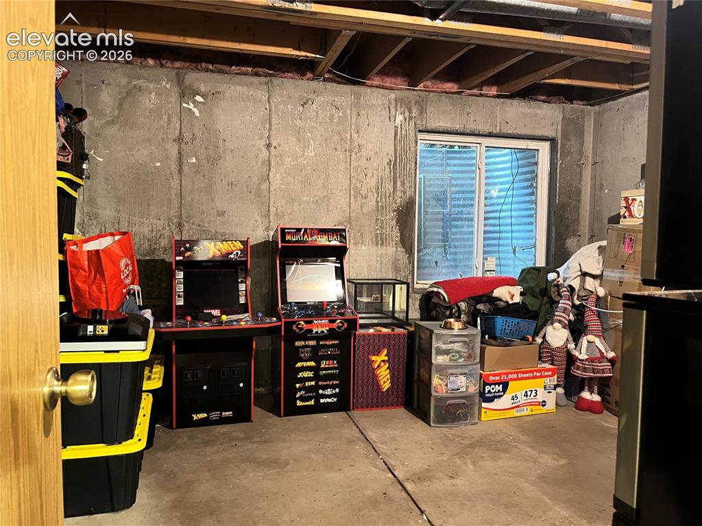 Image 6 of 9: Basement