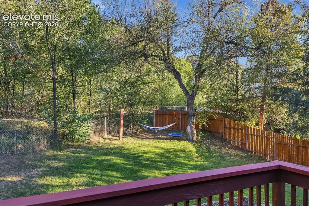 Image 6 of 26: Yard