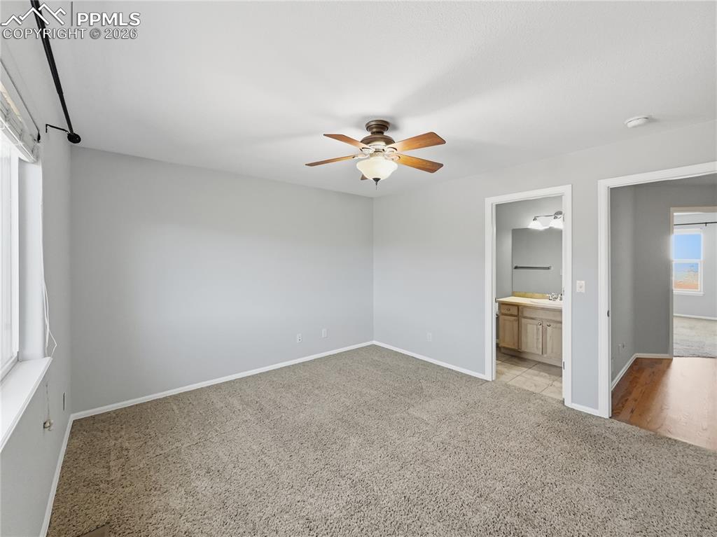 Image 15 of 28: Bedroom