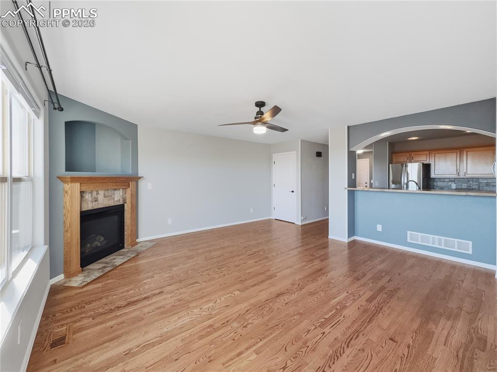 Image 8 of 28: Living Room