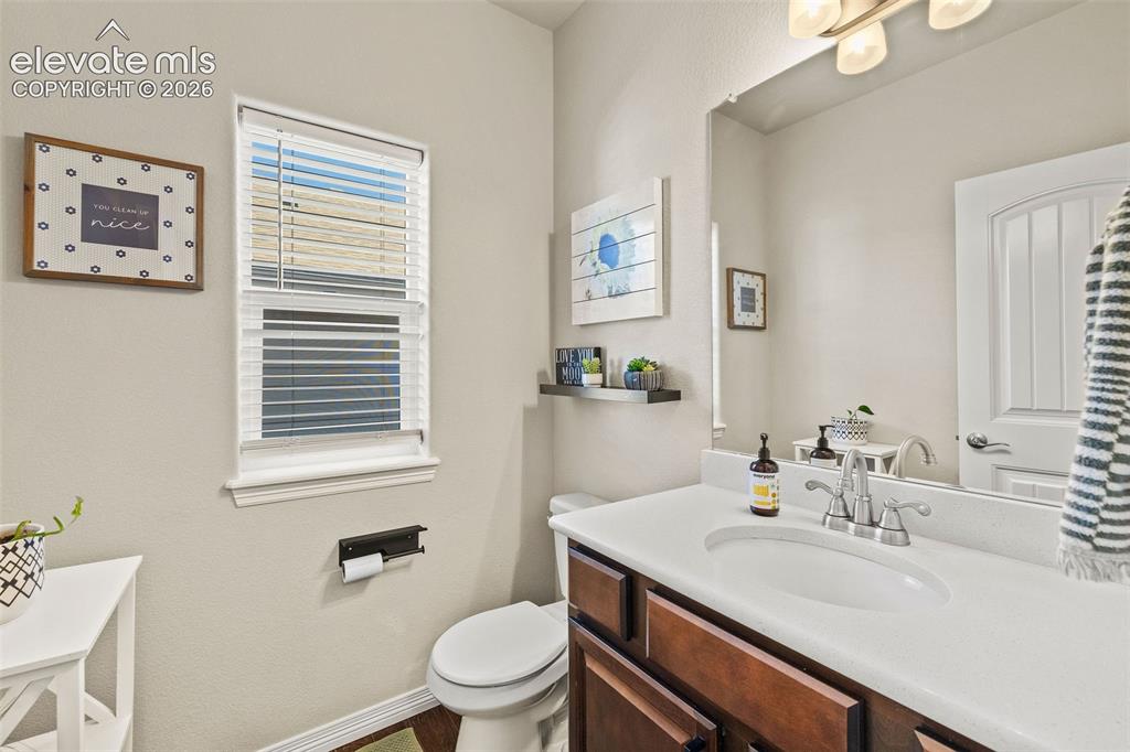 Image 7 of 44: Bathroom