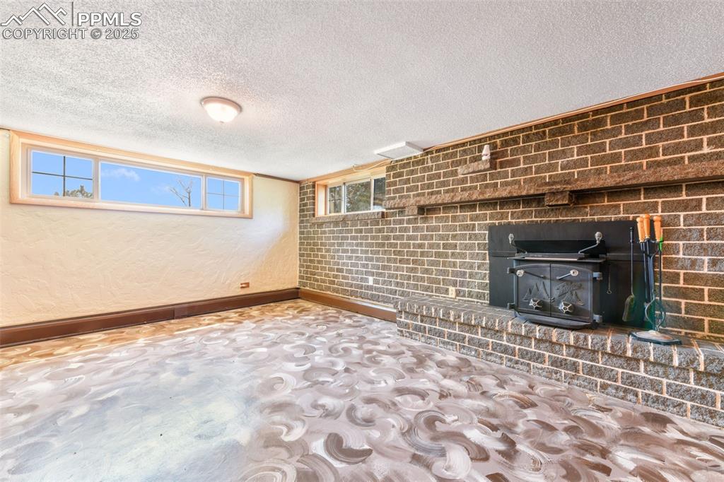 Image 23 of 50: Basement