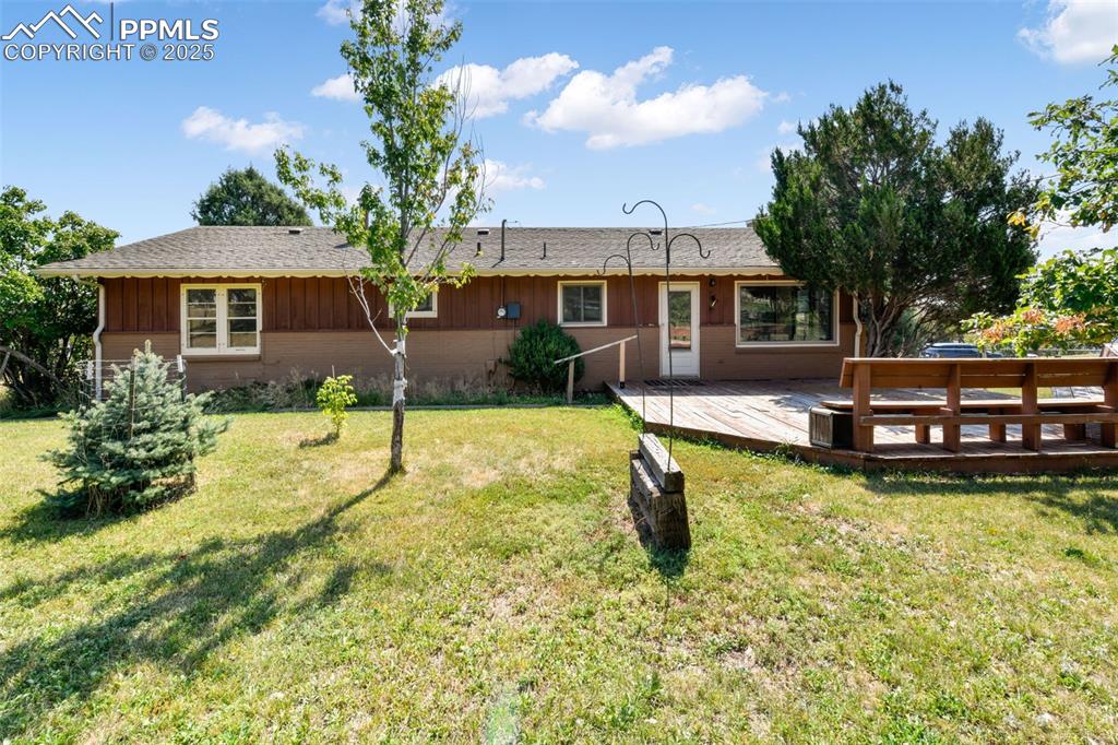 Image 38 of 50: Back of Structure