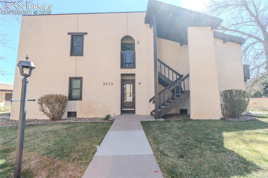 Image 3 of 32: Front of Structure