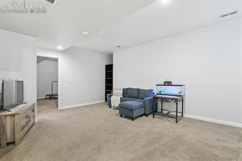 Image 41 of 50: No Description Available