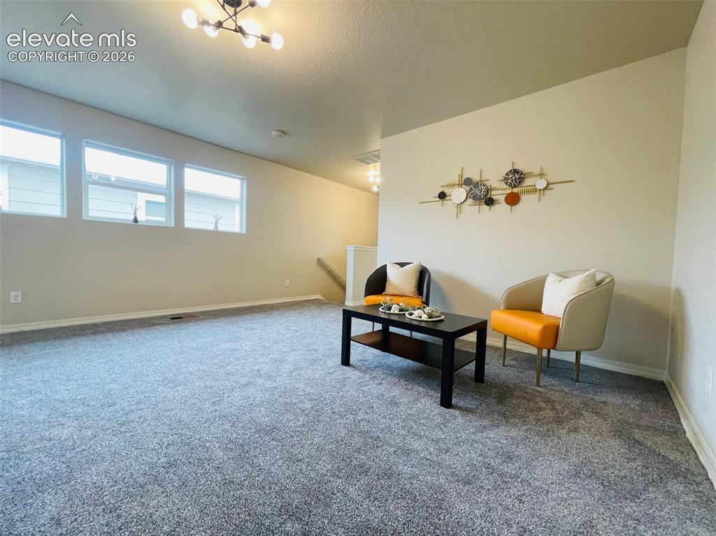 Image 40 of 46: Sitting Room